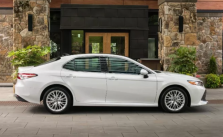 2021 Toyota Camry Hybrid Price, MPG, MRSP
