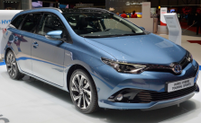 2020 Toyota Auris Model, Interior, Specs
