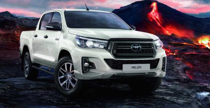 Toyota HiLux 2024 Exterior