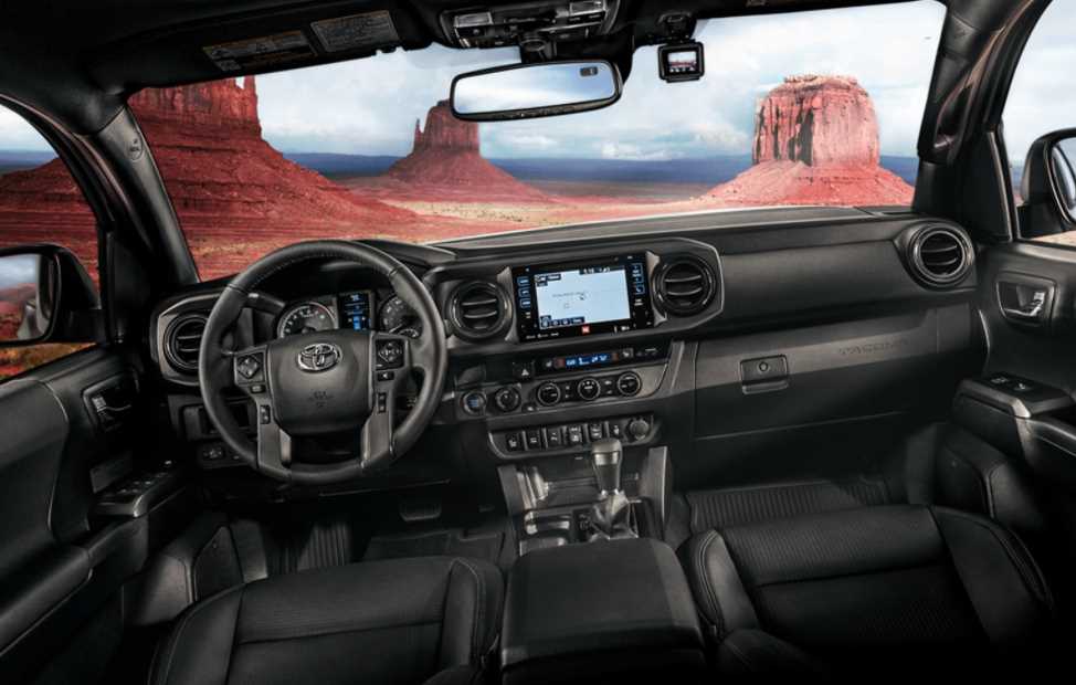 Toyota HiLux 2024 Interior