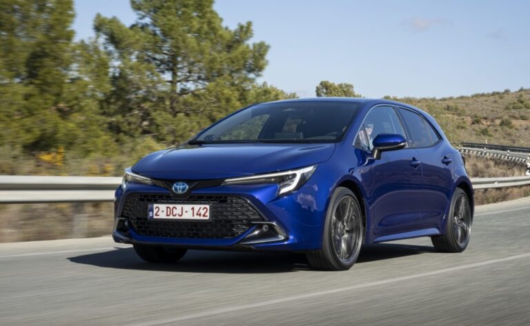 2027 Toyota Corolla Hatchback Redesign