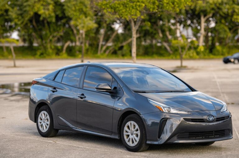 2027 Toyota Prius Review