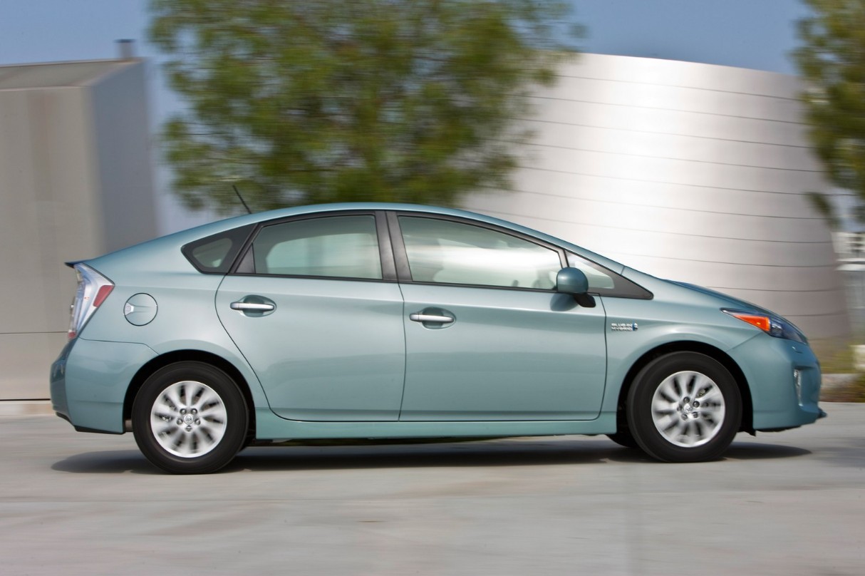 2027 Toyota Prius Plug-in Hybrid Specs